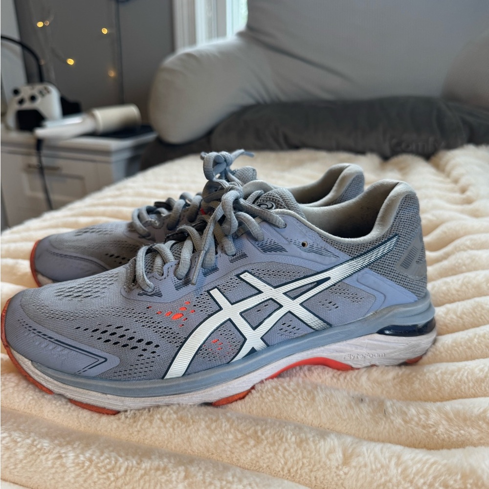 Asics light blue and White Athletic Shoes for Performance